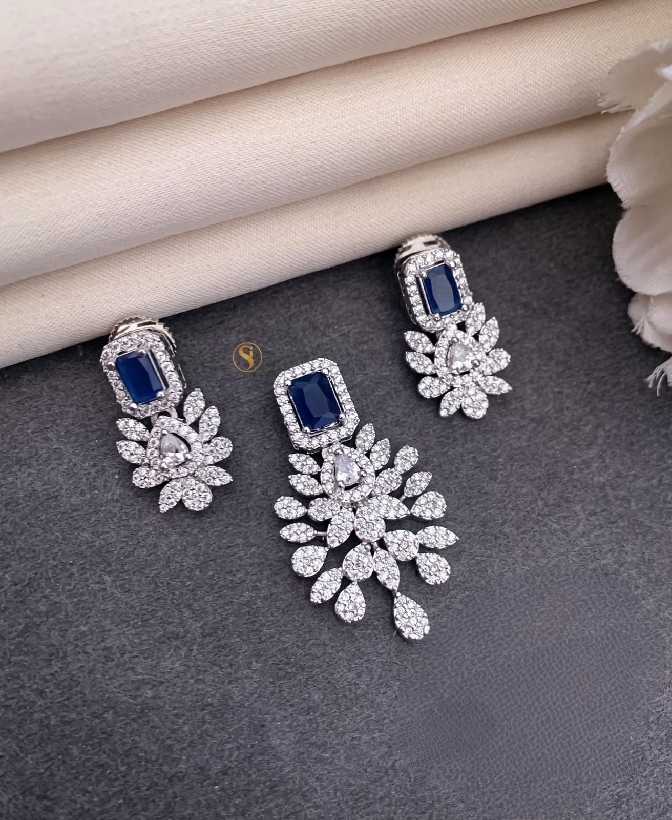 Earrings Pendants